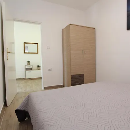 Hawaii Apartment